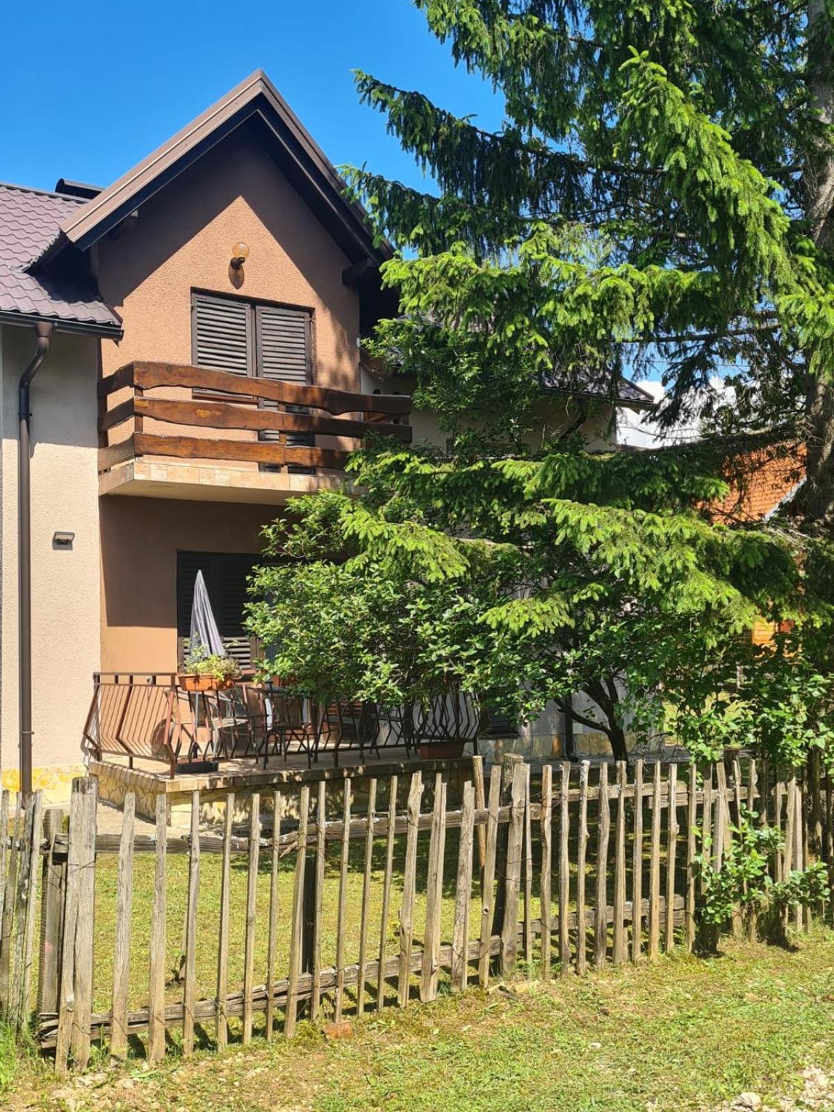 Holiday Home "Iris" Near Plitvice Lakes Rudanovac ภายนอก รูปภาพ