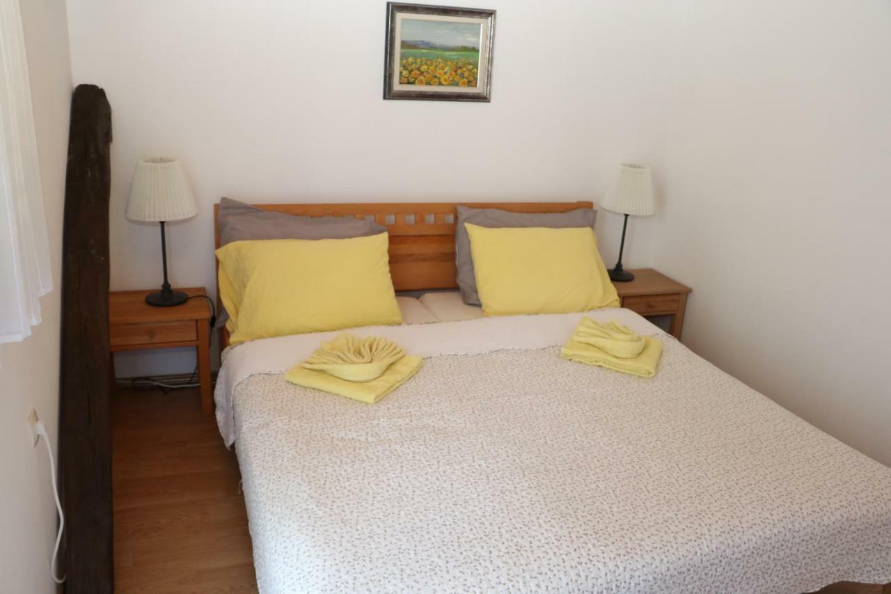Holiday Home "Iris" Near Plitvice Lakes Rudanovac ภายนอก รูปภาพ