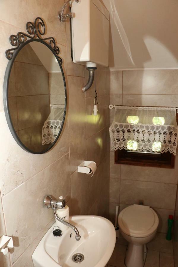 Holiday Home "Iris" Near Plitvice Lakes Rudanovac ภายนอก รูปภาพ