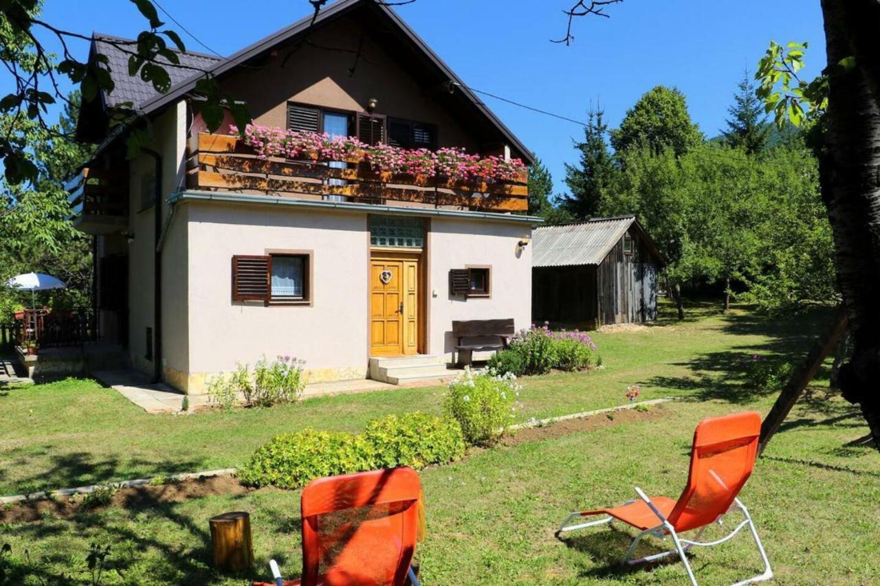 Holiday Home "Iris" Near Plitvice Lakes Rudanovac ภายนอก รูปภาพ